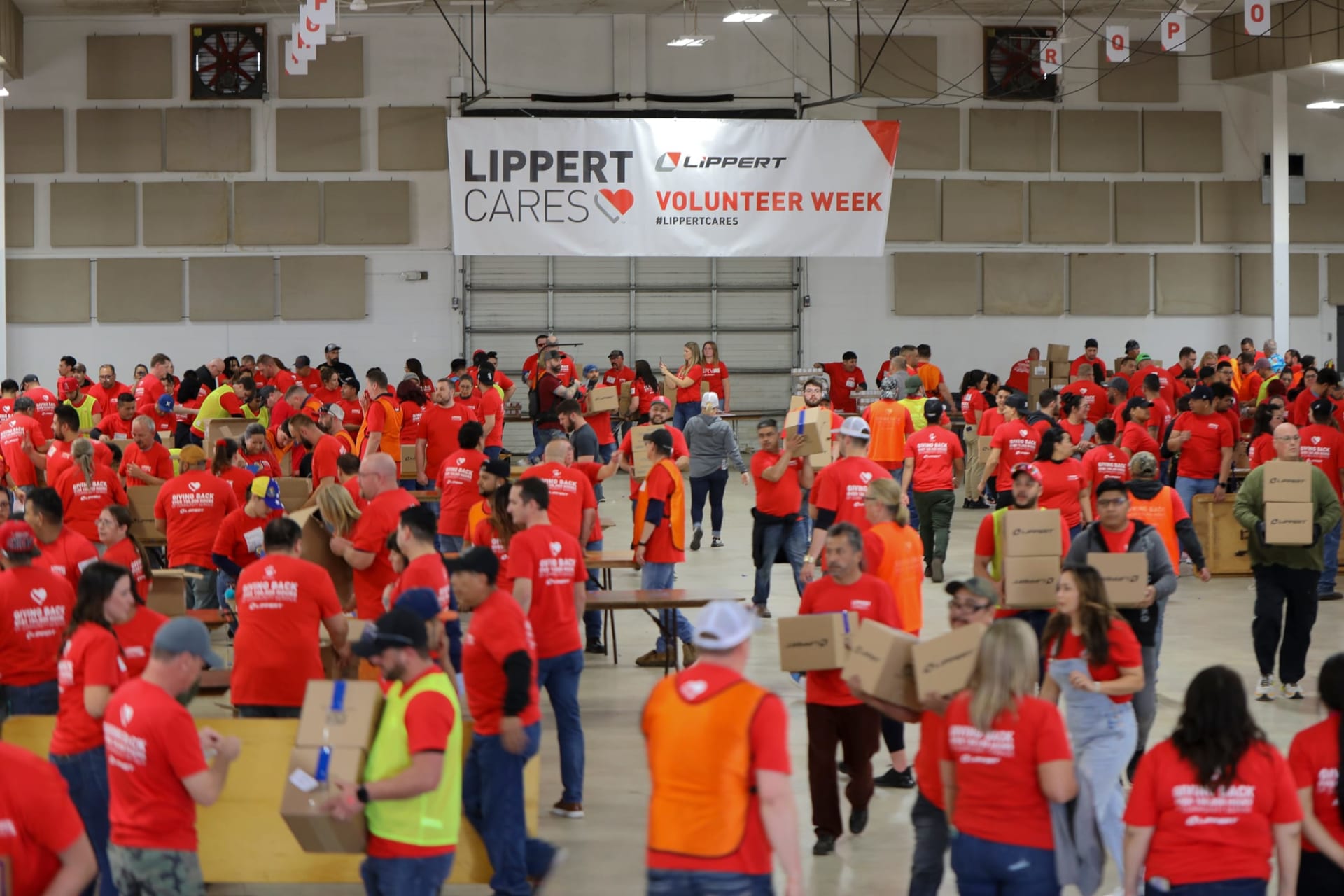 Lippert Volunteer Week Packout Event